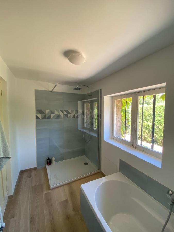 Villa Provencale Familiale Avec Piscine Grimaud Exterior foto